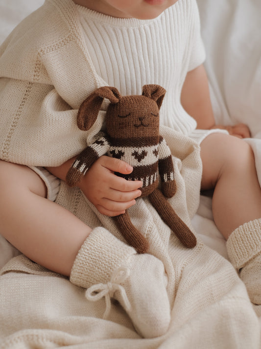 Stricktier Alpakawolle 'Hase Mocha Pullover'