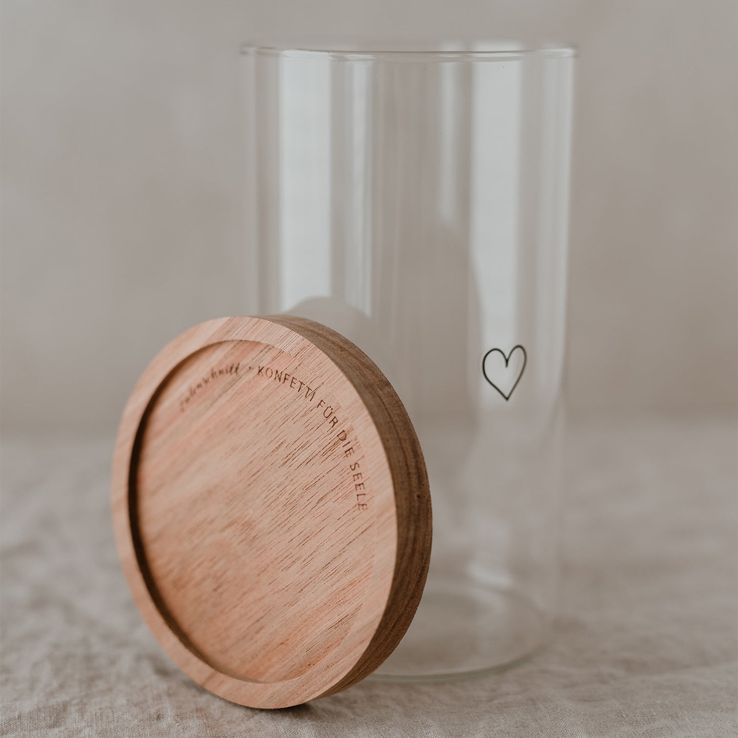Vorratsglas 'Herz' in Schwarz, 19 cm