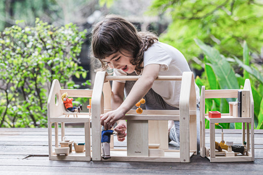 Puppenfamilie 'Modern' für Puppenhaus