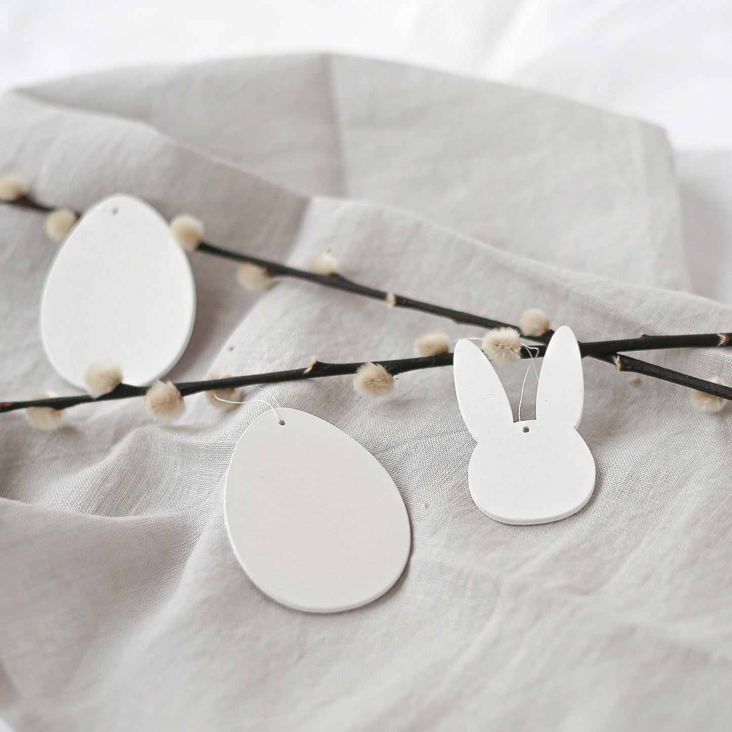 Holzanhänger 'Eier' weiß, 8er Set
