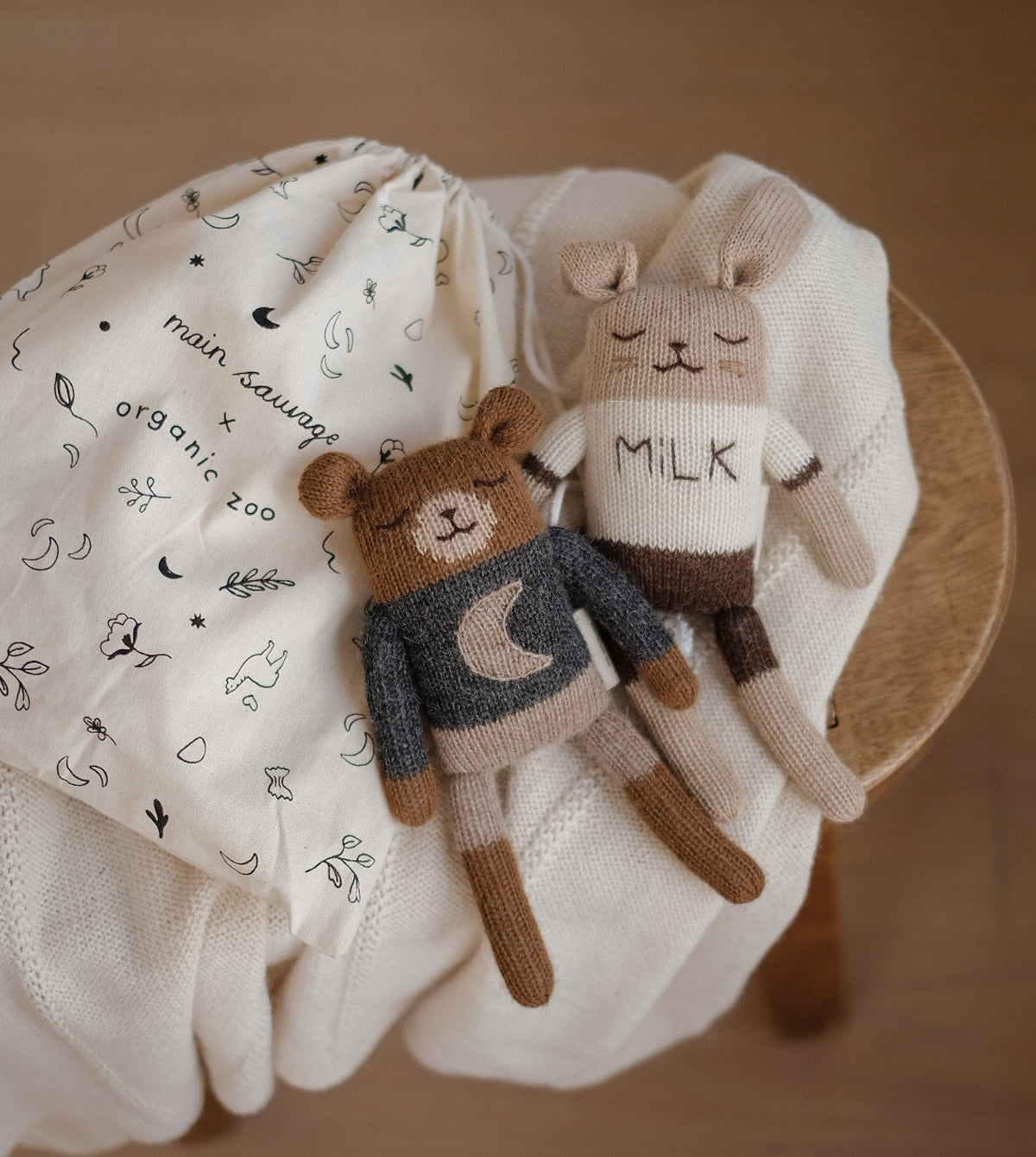 Stricktier Alpakawolle 'Hase Milk'
