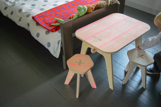 Design Kinder-Hocker 'Pinke Streifen'