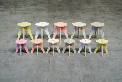 Design Kinder-Hocker 'Pinke Streifen'